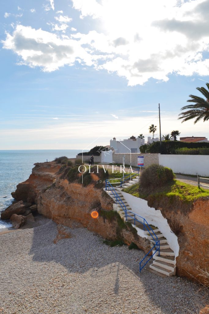 Escaleras con acceso directo a la playa